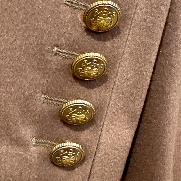 Escada by "Laurel Classics" Double Breasted Cashmere Jacket. Size 42.(US 12) - Picture 7 of 9